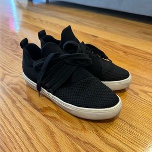 Steve Madden Black Sneaker